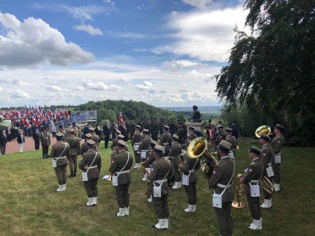 tribune_LAYHER_normandie_2020